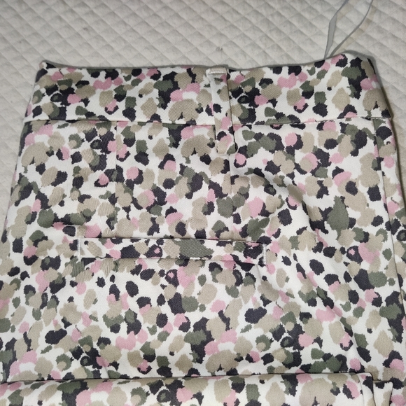 Marks and Spencers Women's Trousers - Picture 7 of 11